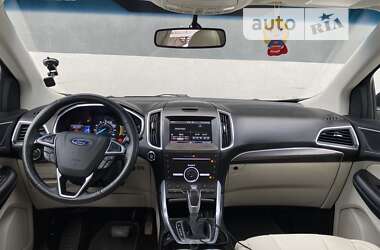 Внедорожник / Кроссовер Ford Edge 2015 в 
