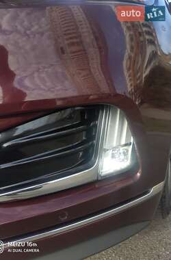 Внедорожник / Кроссовер Ford Edge 2019 в 