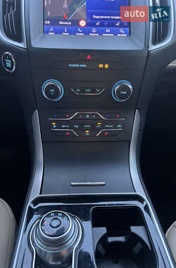 Внедорожник / Кроссовер Ford Edge 2020 в 