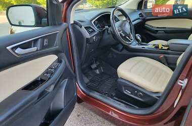 Внедорожник / Кроссовер Ford Edge 2016 в 