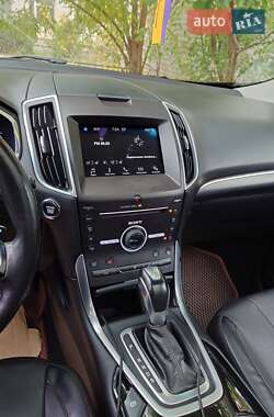 Позашляховик / Кросовер Ford Edge 2015 в Казанці