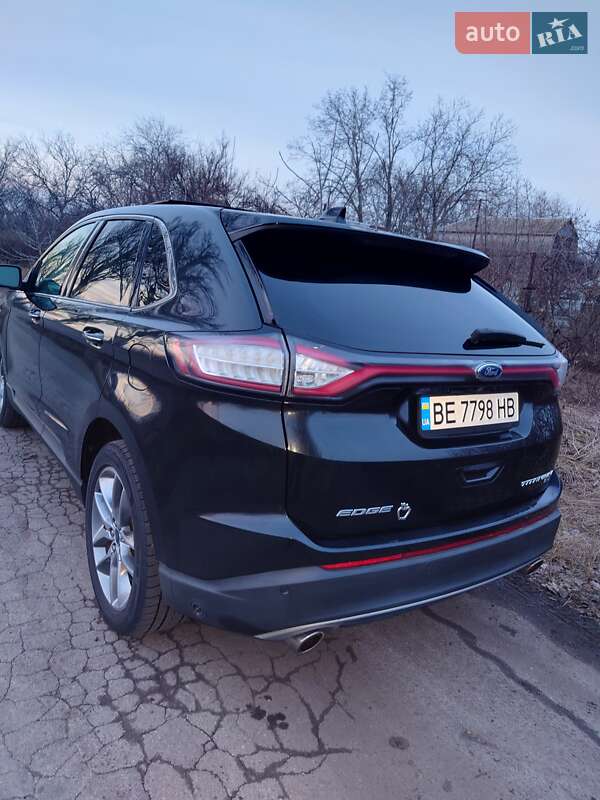 Внедорожник / Кроссовер Ford Edge 2015 в Казанке