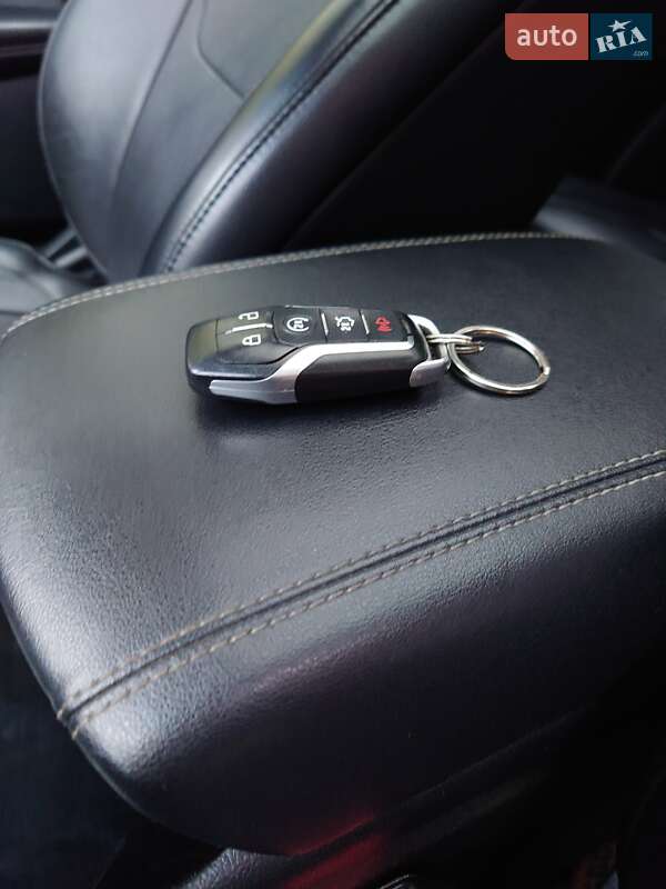 Внедорожник / Кроссовер Ford Edge 2015 в Казанке