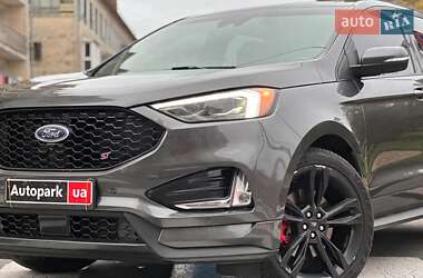 Позашляховик / Кросовер Ford Edge 2019 в 