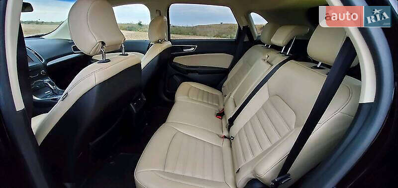 Внедорожник / Кроссовер Ford Edge 2016 в Хмельницком