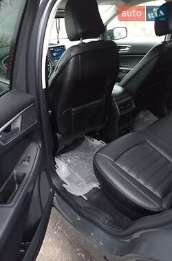Внедорожник / Кроссовер Ford Edge 2021 в 