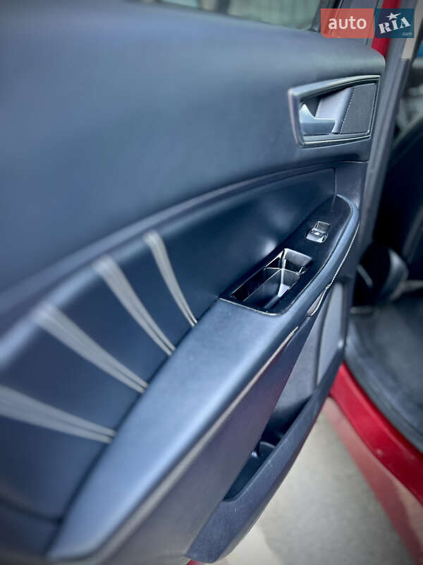 Внедорожник / Кроссовер Ford Edge 2016 в Киеве