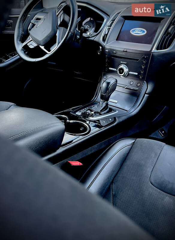 Внедорожник / Кроссовер Ford Edge 2016 в Киеве