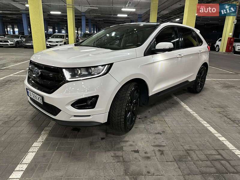 Внедорожник / Кроссовер Ford Edge 2016 в 