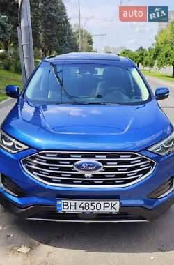 Внедорожник / Кроссовер Ford Edge 2020 в 