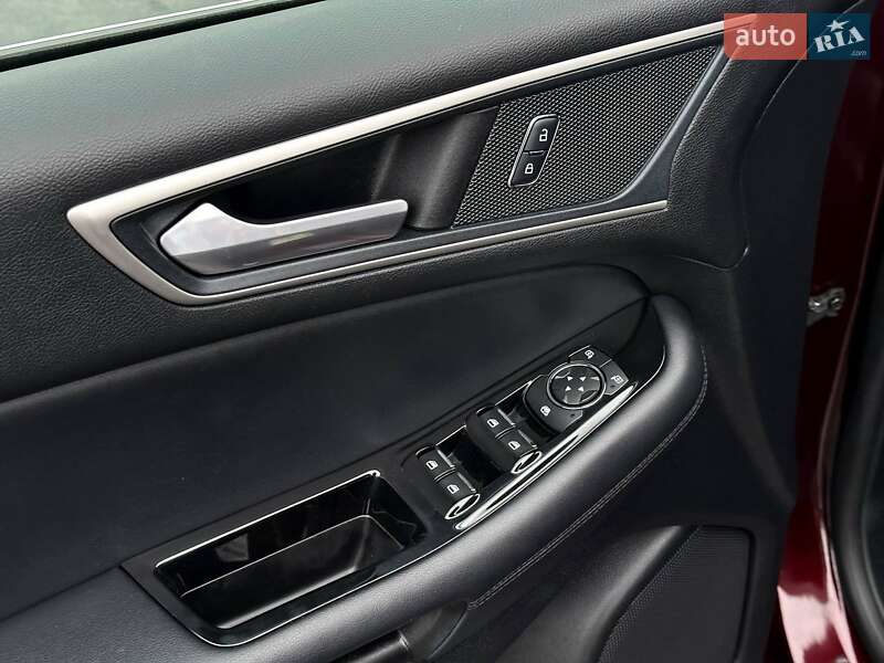 Позашляховик / Кросовер Ford Edge 2019 в Рівному