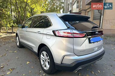Внедорожник / Кроссовер Ford Edge 2019 в 