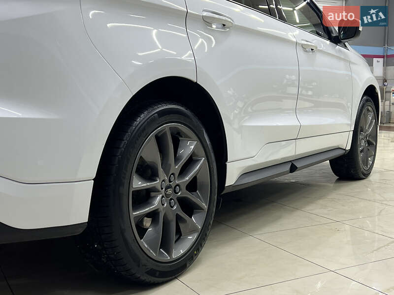 Внедорожник / Кроссовер Ford Edge 2016 в Ужгороде