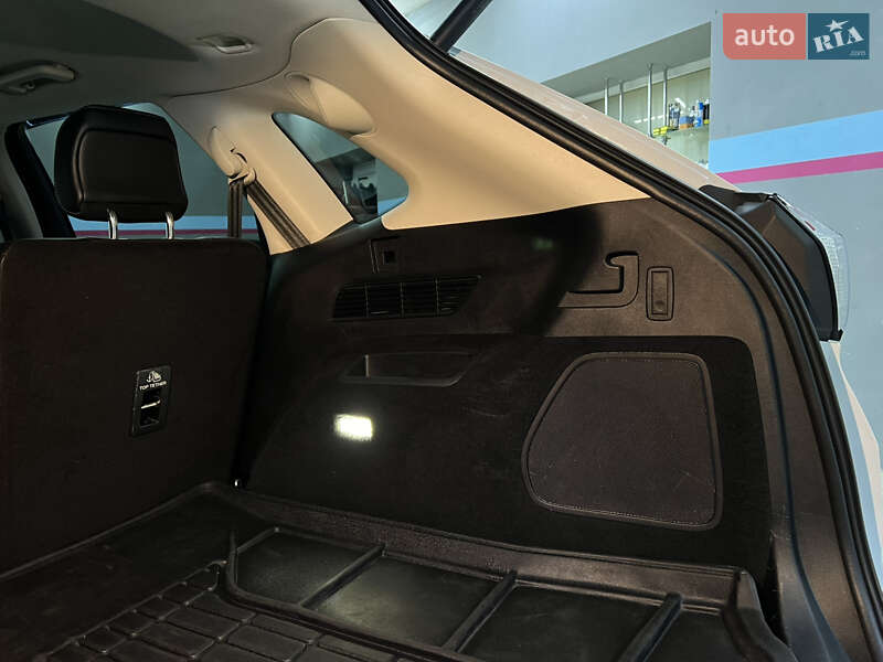 Внедорожник / Кроссовер Ford Edge 2016 в Ужгороде