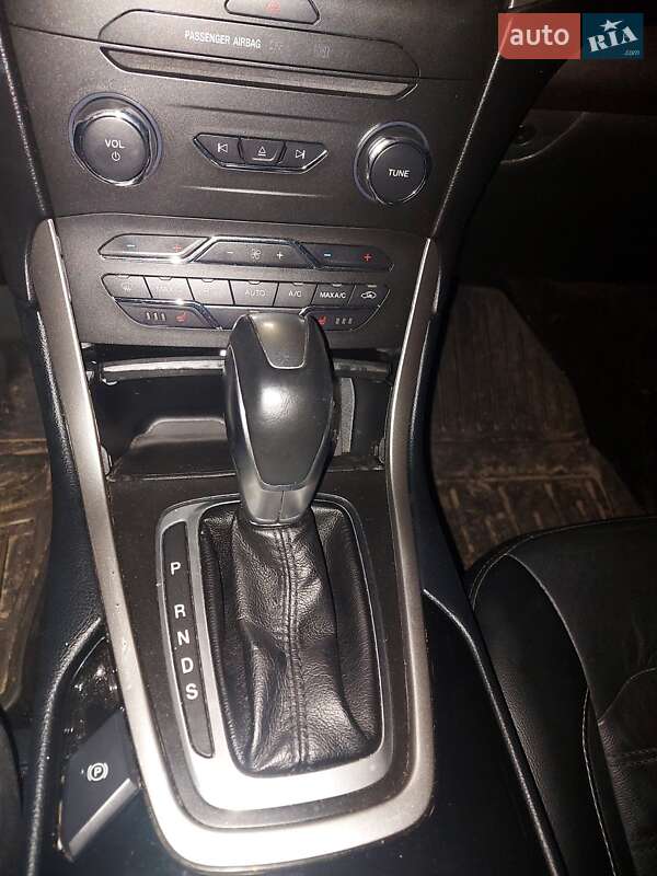 Позашляховик / Кросовер Ford Edge 2015 в Вільному