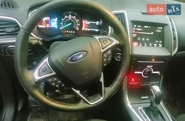 Внедорожник / Кроссовер Ford Edge 2016 в 
