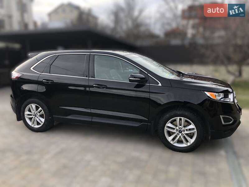 Внедорожник / Кроссовер Ford Edge 2016 в 