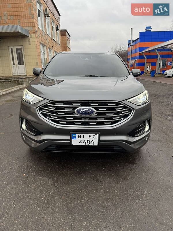 Внедорожник / Кроссовер Ford Edge 2022 в 