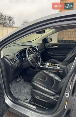 Внедорожник / Кроссовер Ford Edge 2022 в 
