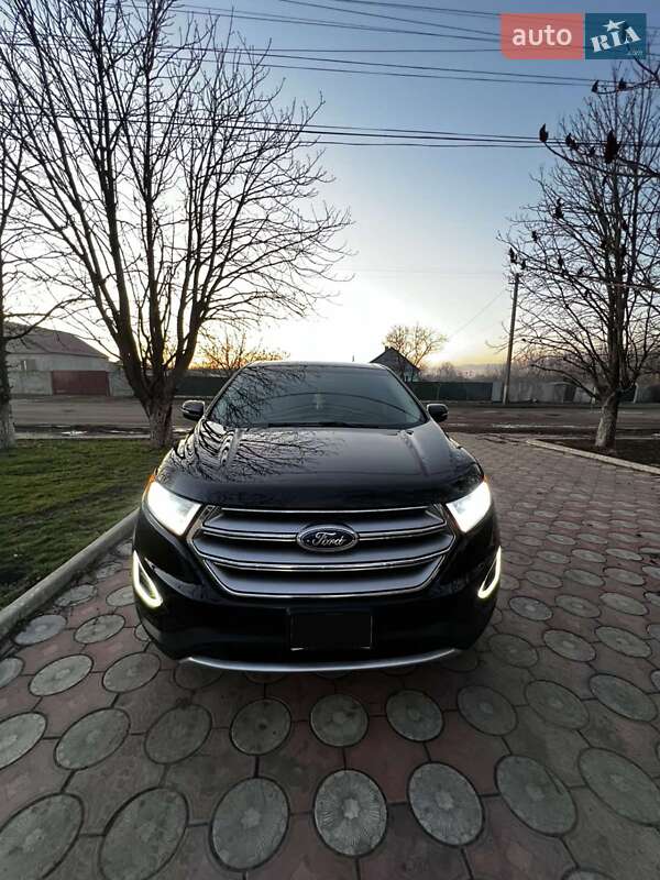 Внедорожник / Кроссовер Ford Edge 2017 в Каменском