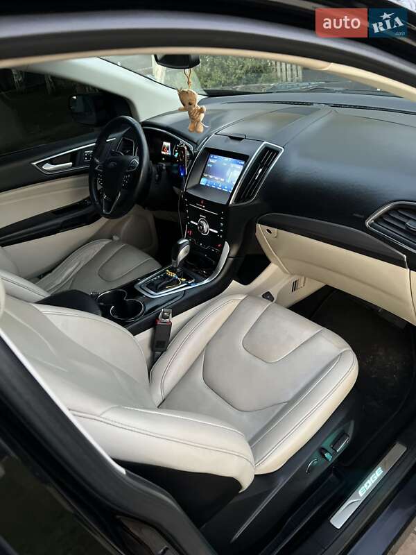 Внедорожник / Кроссовер Ford Edge 2017 в Каменском