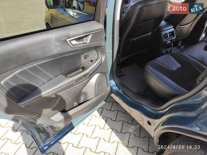 Внедорожник / Кроссовер Ford Edge 2016 в Черновцах