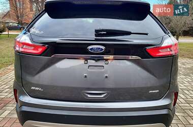 Позашляховик / Кросовер Ford Edge 2021 в 