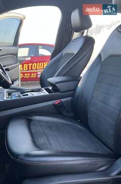 Внедорожник / Кроссовер Ford Edge 2020 в 