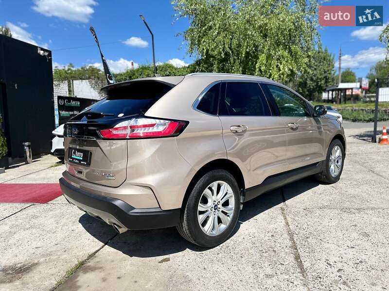 Позашляховик / Кросовер Ford Edge 2020 в Чернівцях