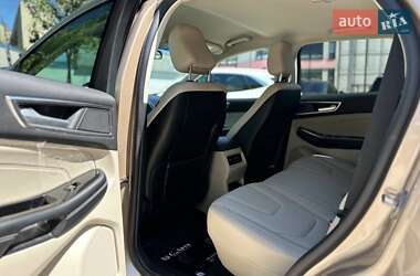 Внедорожник / Кроссовер Ford Edge 2020 в 