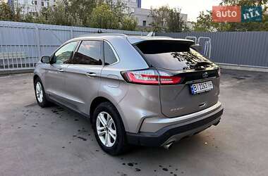 Внедорожник / Кроссовер Ford Edge 2019 в 