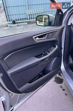 Внедорожник / Кроссовер Ford Edge 2019 в 