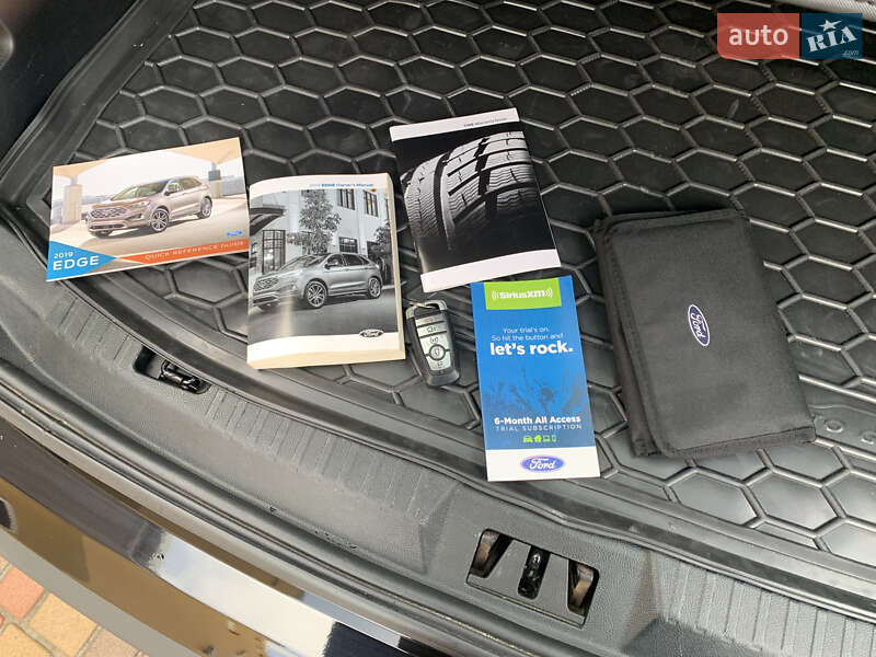 Внедорожник / Кроссовер Ford Edge 2019 в Ровно