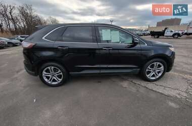Внедорожник / Кроссовер Ford Edge 2017 в 
