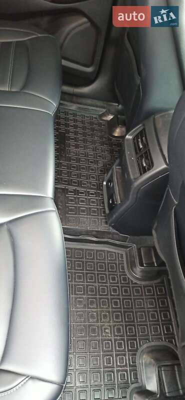 Позашляховик / Кросовер Ford Edge 2022 в Лубнах