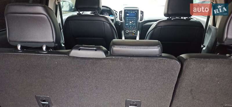 Позашляховик / Кросовер Ford Edge 2022 в Лубнах