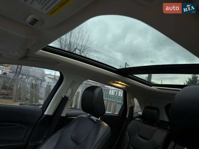 Внедорожник / Кроссовер Ford Edge 2019 в Александрие