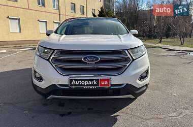 Позашляховик / Кросовер Ford Edge 2015 в 