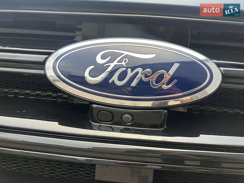 Внедорожник / Кроссовер Ford Edge 2018 в Киеве