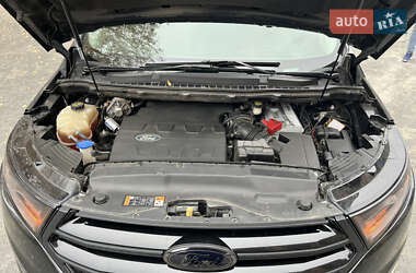 Внедорожник / Кроссовер Ford Edge 2015 в 