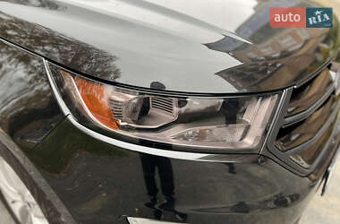 Внедорожник / Кроссовер Ford Edge 2015 в 