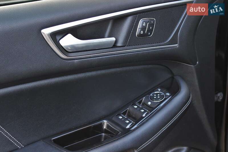 Внедорожник / Кроссовер Ford Edge 2016 в Одессе