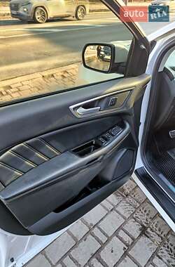 Внедорожник / Кроссовер Ford Edge 2016 в Ивано-Франковске