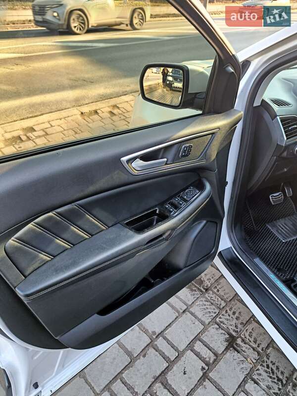 Внедорожник / Кроссовер Ford Edge 2016 в Ивано-Франковске
