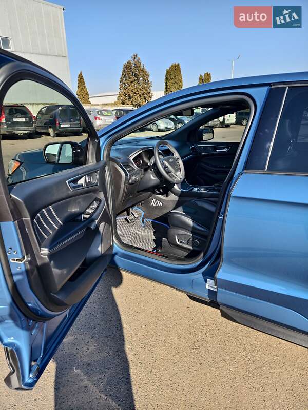 Внедорожник / Кроссовер Ford Edge 2018 в Нововолынске