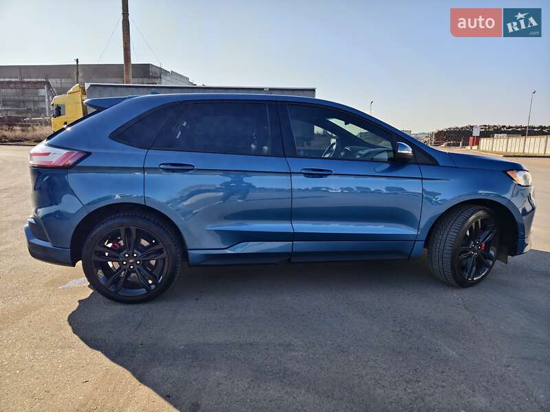 Внедорожник / Кроссовер Ford Edge 2018 в Нововолынске