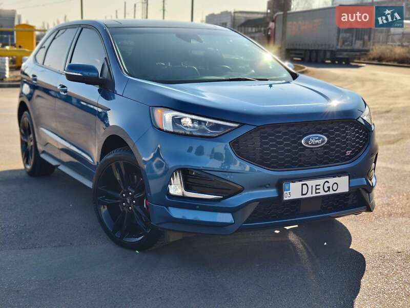 Внедорожник / Кроссовер Ford Edge 2018 в Нововолынске
