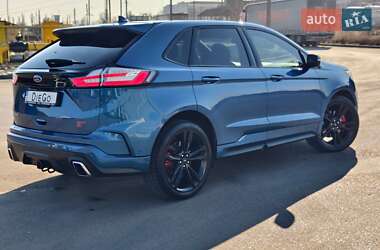 Внедорожник / Кроссовер Ford Edge 2018 в 
