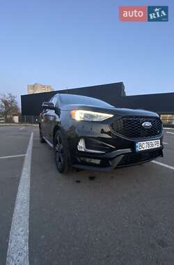 Внедорожник / Кроссовер Ford Edge 2018 в 