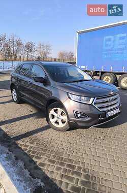 Позашляховик / Кросовер Ford Edge 2017 в 